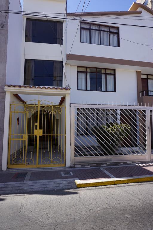 فندق Residencial Mamamia تاكنا المظهر الخارجي الصورة
